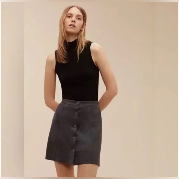 Aritzia Wilfred Free Centinela vegan suede leather grey button up mini skirt - Picture 2 of 3